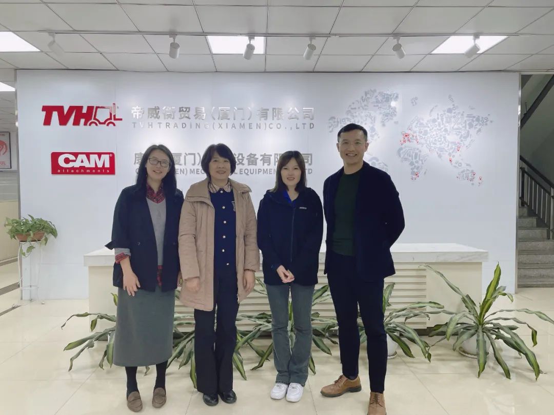 ���̻�е��ҵЭ�Ṥҵ�����ֻ����鳤һ�е��� ���ݿ��� ������